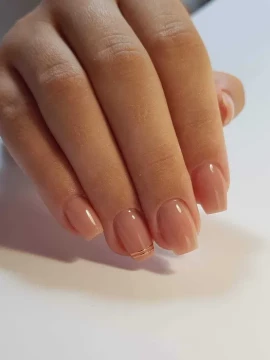Aplic unghii cu gel si semipermanent